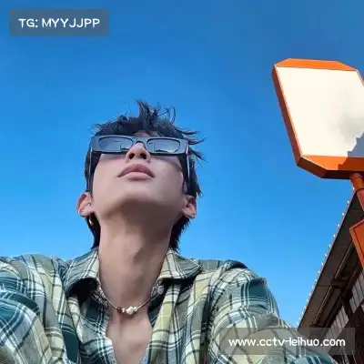 万梧璟